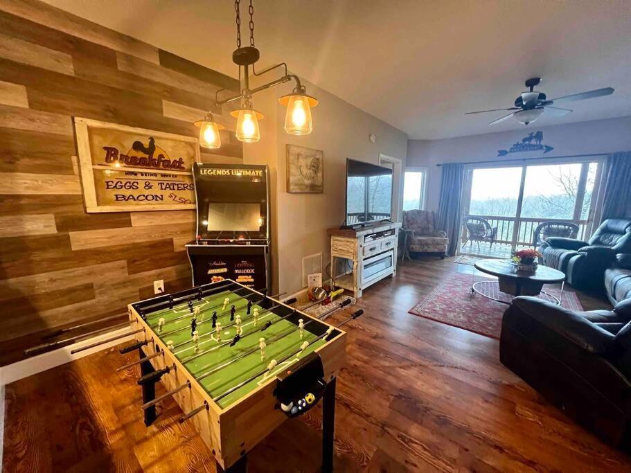 Red Rooster Family Cabin W/Hot Tub+Fire Pit+View Franklin Exterior photo